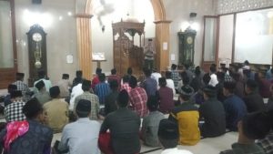Polisi Sampang Masuk Pesantren