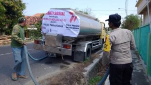Polisi RW Polres Sampang, Prioritaskan Bantu Masyarakat