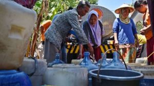 Bantuan Droping Air 62 Desa di Sampang Belum Jelas