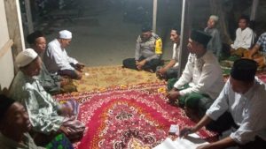 Polisi RW Polres Sampang Prioritaskan Berbaur