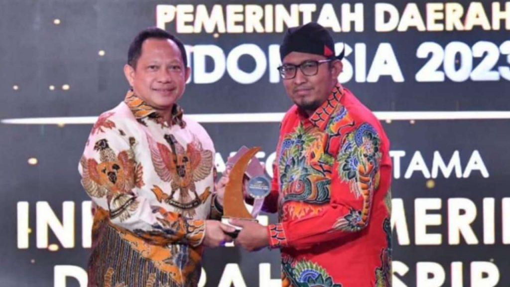 Pemkab Sumenep Diganjar Dua Reward
