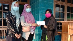 Pemdes Tambak Berikan Honor Kader Posyandu