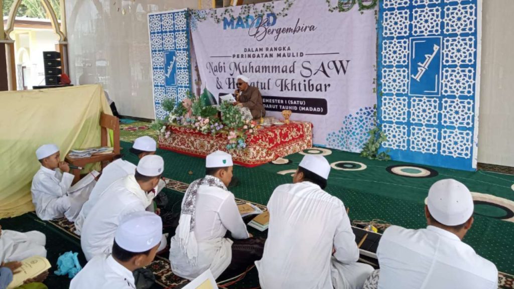 Ma’had Darut Tauhid Gelar Maulid Nabi & Haflatul Ikhtibar