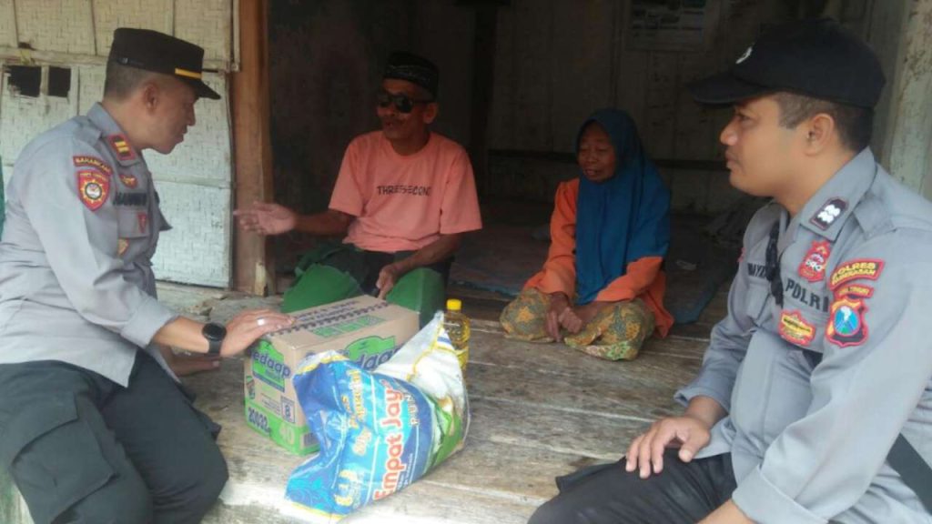 Momen Maulid Nabi, Polisi Pamekasan Peduli Dhuafa