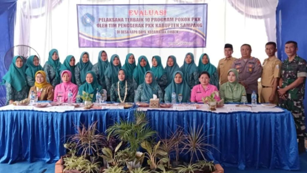 Evaluasi Program Pokok PKK Kabupaten Sampang di Desa Rapa Daya