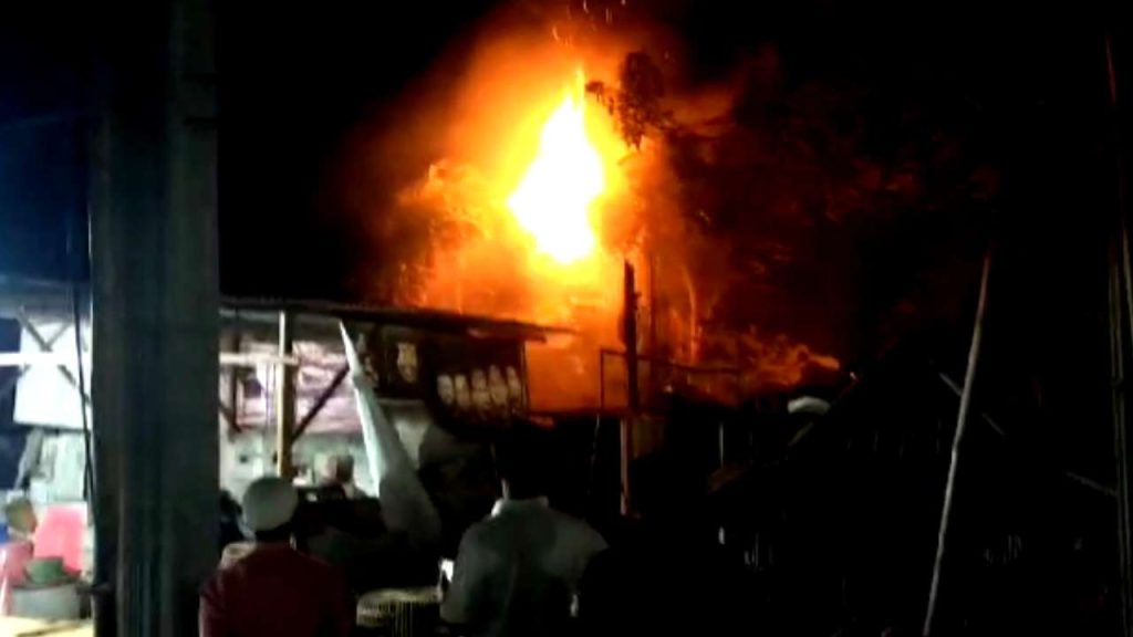 Rumah Warga Rapa Laok Nyaris Dilalap Si Jago Merah