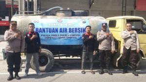 Gandeng Formasa, Polsek Omben Dropping Air Atasi Kekeringan