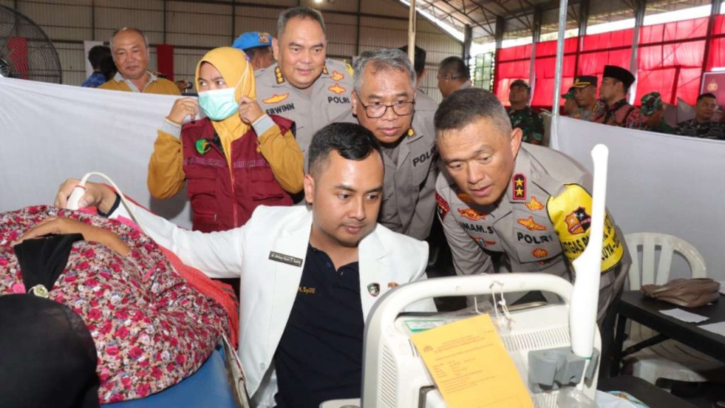 Kunker Kapolda Jatim Ke Sampang Dikemas Baksos
