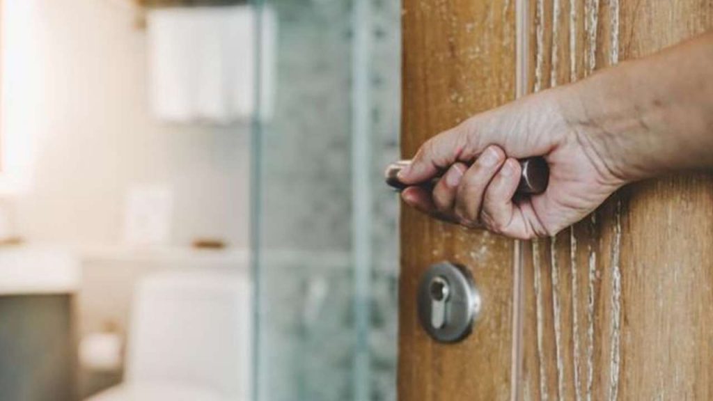 Tata Krama Ketika Masuk Kamar Mandi