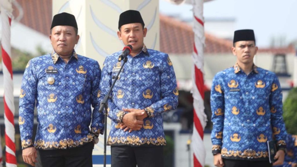 Bupati-Wabup Sampang Pamitan Ke ASN Saat HUT Korpri