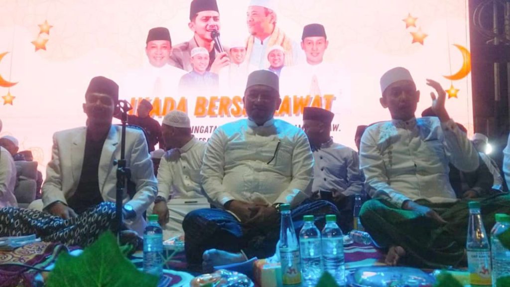 Habib Zaidan Meriahkan Milad Ponpes Darus Syahid Sampang