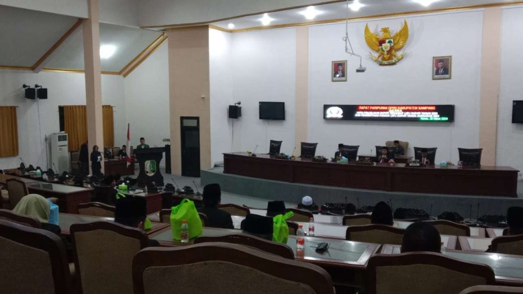 DPRD Sampang Gelar Paripurna Nota Penjelasan dan Pembentukan Pansus LKPJ Bupati TA 2023