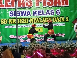 Sekolah Dasar Negeri Nyalabuh 2 gelar lepas pisah siswa kelas VI