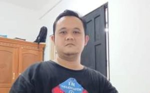 Yolies Yongky Nata melayangkan kritik pada institusi kepolisian pada momen hari Bhayangkara