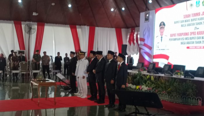 Wakil Gubernur Jawa Timur Hadiri Serah Terima Jabatan Bupati Dan Wakil Bupati Pamekasan