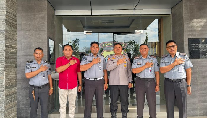 Kalapas Narkotika Pamekasan Datangi Polres dan Brimob Setempat