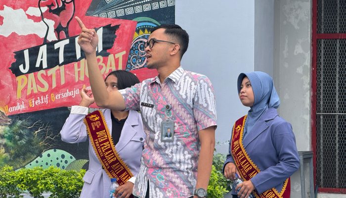 Duta Pelajar Anti Narkoba Datangi Lapas Narkotika Pamekasan