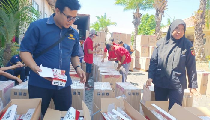 PT ESM Ekspor 10 Juta Batang Rokok ke Luar Negeri