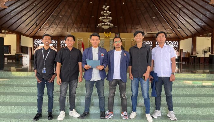 Presiden Mahasiswa Universitas Madura Kecewa Pada Bupati Pamekasan