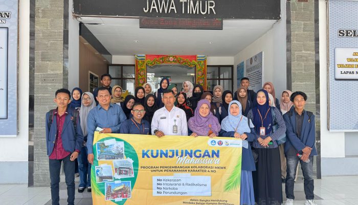 Puluhan Mahasiswa UNIRA Datangi Lapas Narkotika Pamekasan