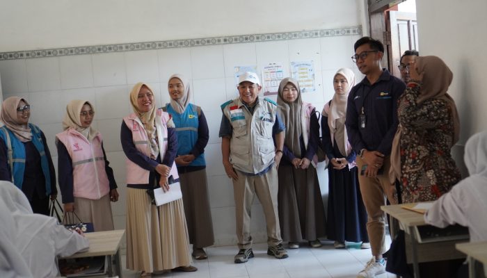 Srikandi dan YBMPLN UP3 Madura Salurkan Bantuan untuk Siswa Sekolah Rakyat Menengah Pertama 29 Pamekasan