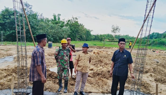 Wakil Bupati Pamekasan Sidak Pembangunan Koperasi Merah Putih