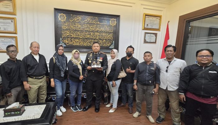 Ikatan Wartawan Online Kabupaten Pamekasan Datangi Polres Setempat