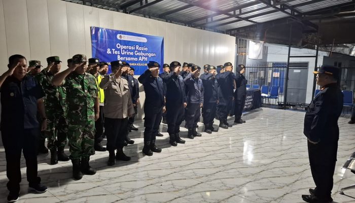 Libatkan APH, Karutan Sampang Pimpin Razia gabungan dan Tes Urin